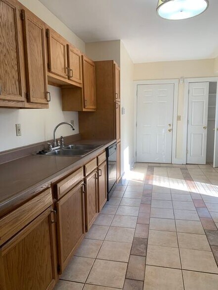 Building Photo - 3608 Eastern Ave