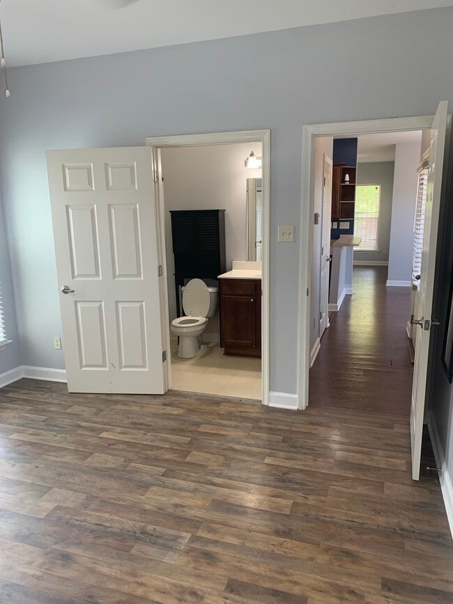 Building Photo - 158 Keel Ave