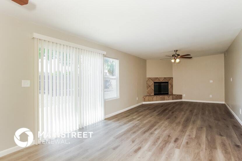 Building Photo - 510 N Tercera Ave