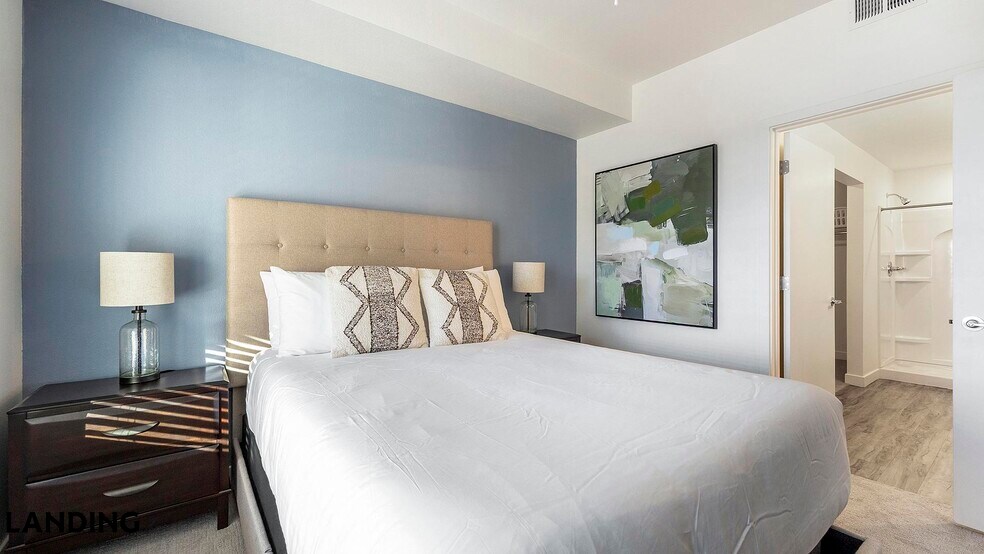 Building Photo - 1760 S Crismon Rd