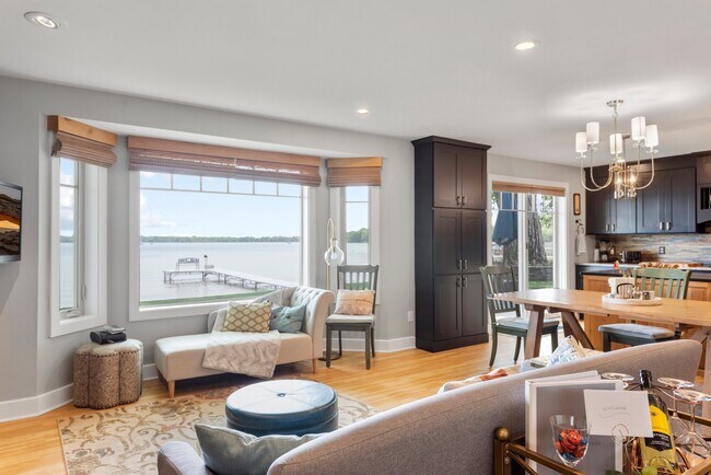 Building Photo - 21253 Lake George Blvd