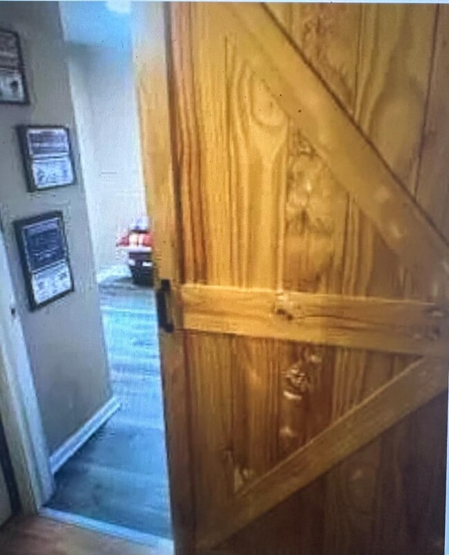 Building Photo - 1113 Espy Dr