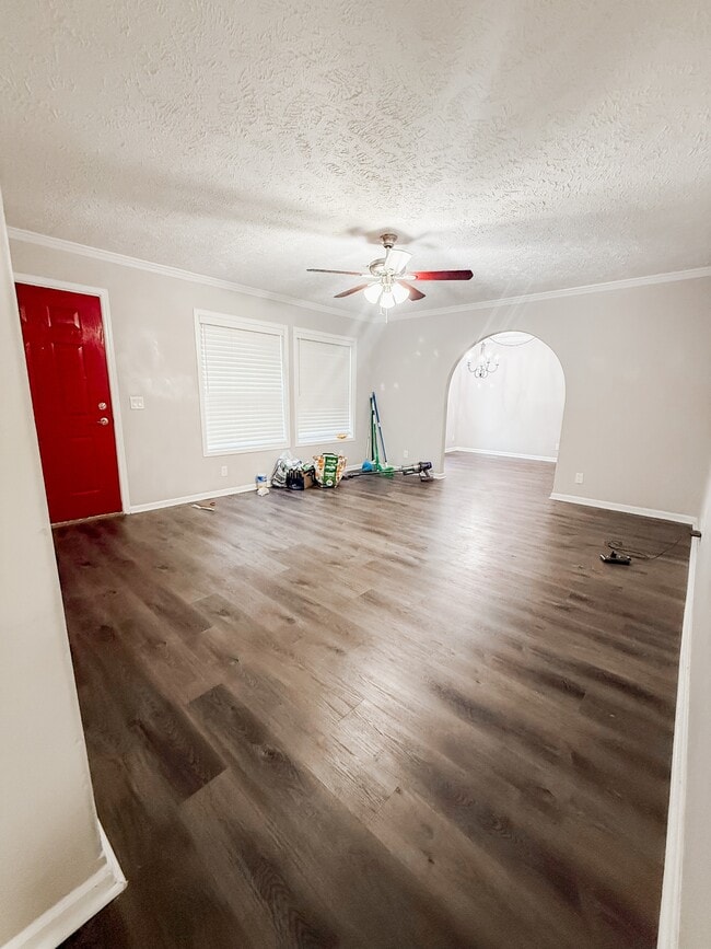 Building Photo - 106 Dolly Dr