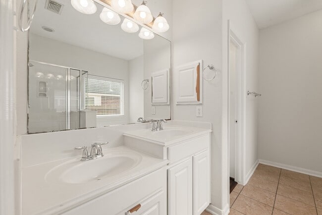 Building Photo - 21426 Venture Park Dr