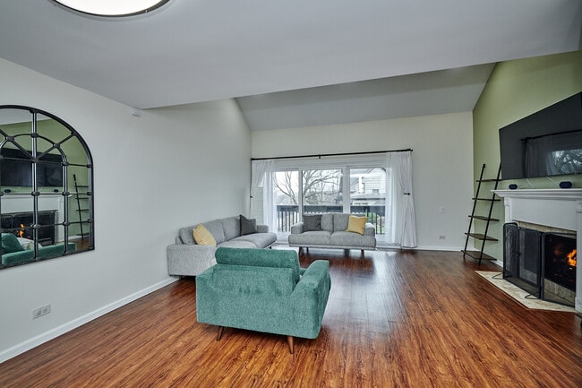 Building Photo - 1066 Florimond Dr