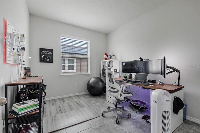 Building Photo - 2495 Rapollo Dr