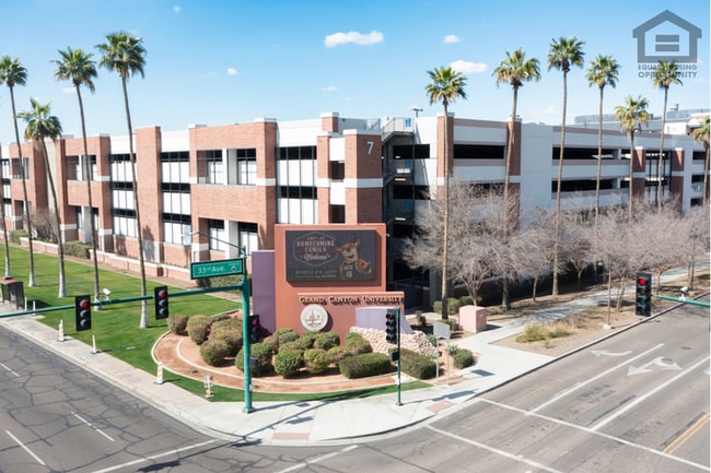 Building Photo - 2Bed/2Bath House at Van Buren St/27th Ave! Move-In Ready on 10/15/2026! – NO HOA! RV GATE!