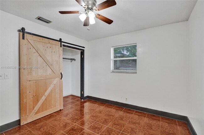 Building Photo - 5380 SW 8th Ct