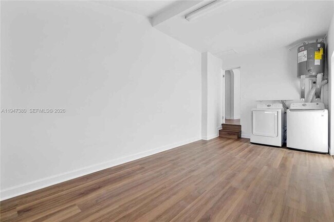 Building Photo - Southwest 26th Street, Miami, FL 33133 - 3 BR 2 BA single-family home