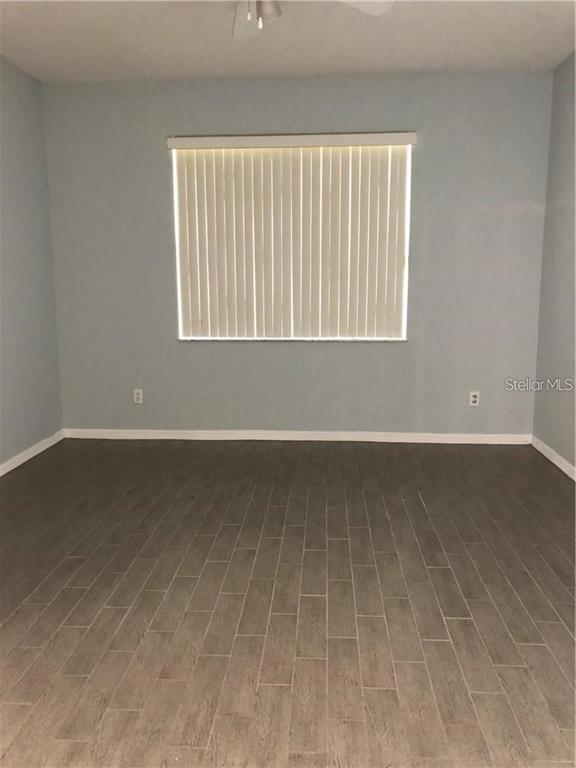 Building Photo - 1749 Golfview Dr