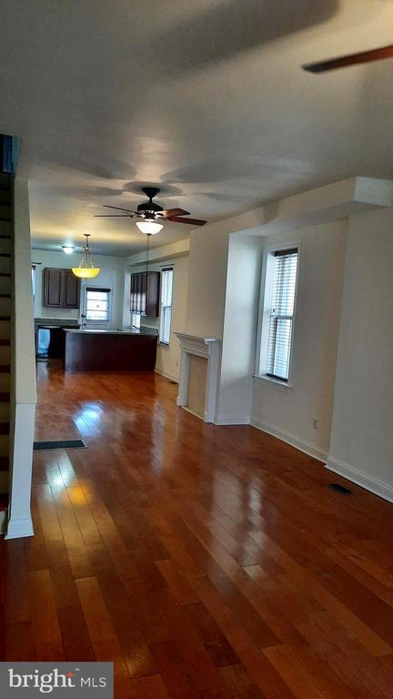 Building Photo - 238 Muench St