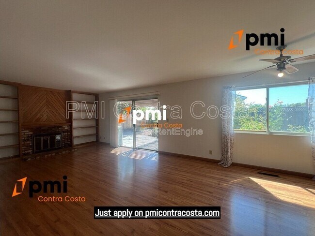 Building Photo - 2850 St Denis Dr