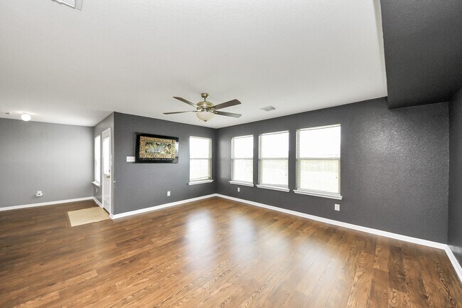 Building Photo - 3314 Fountain Hills Dr