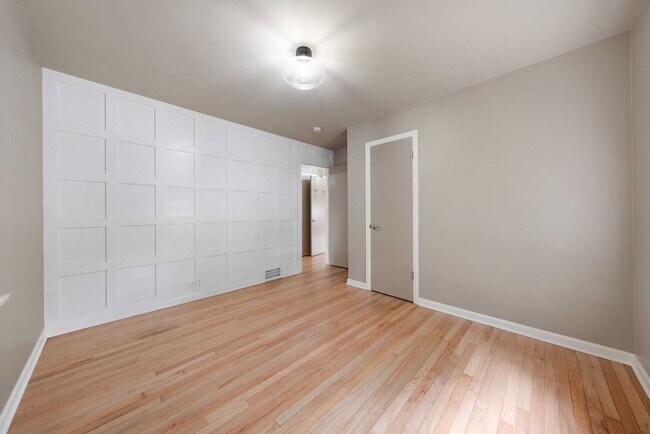 Building Photo - 507 W Wesley St