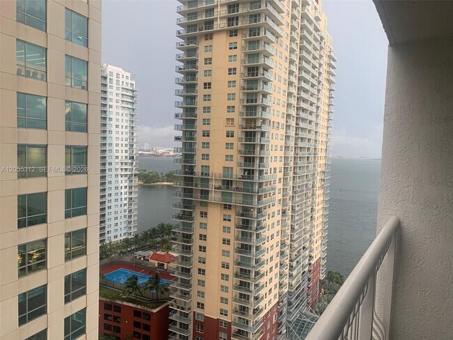 Building Photo - 1200 Brickell Bay Dr