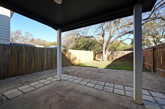 Building Photo - 2318 Riddle Rd