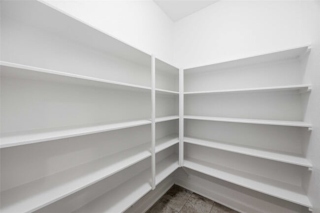 Building Photo - 20623 Pioneer Oak Ln
