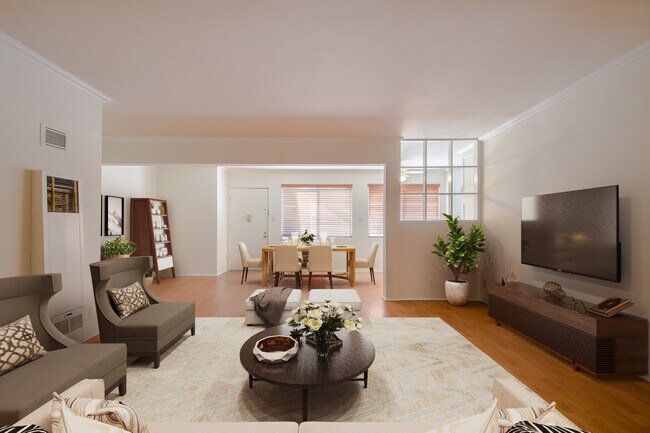 Virtually staged - 4916 Hazeltine Ave