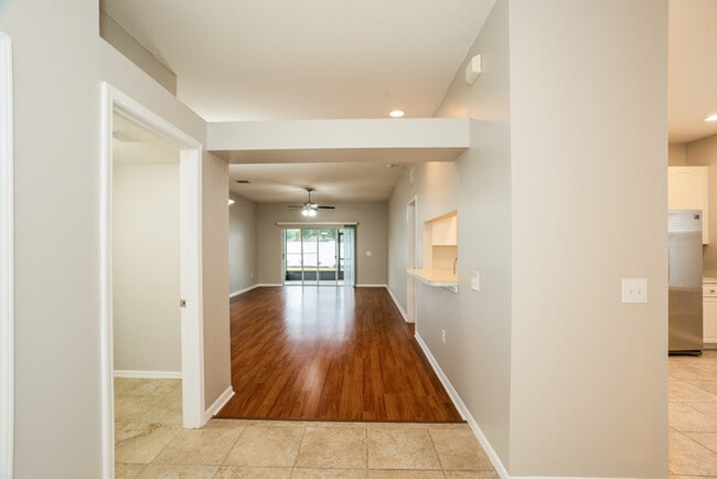 Building Photo - 13206 Beechberry Dr