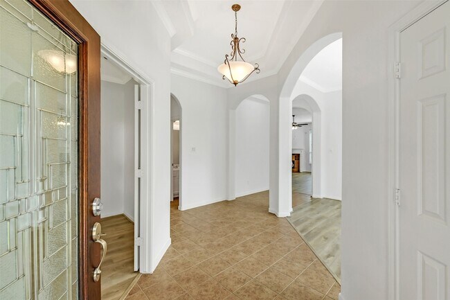 Building Photo - 19227 Countryhills Ct