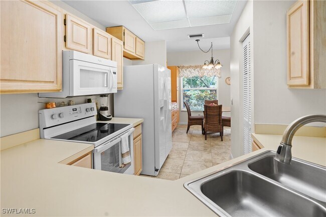 Building Photo - 9851 Costa Mesa Ln