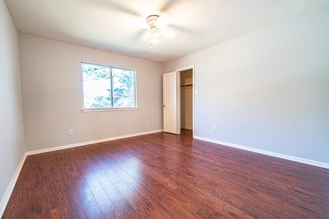 Building Photo - 16110 Cypress Valley Dr