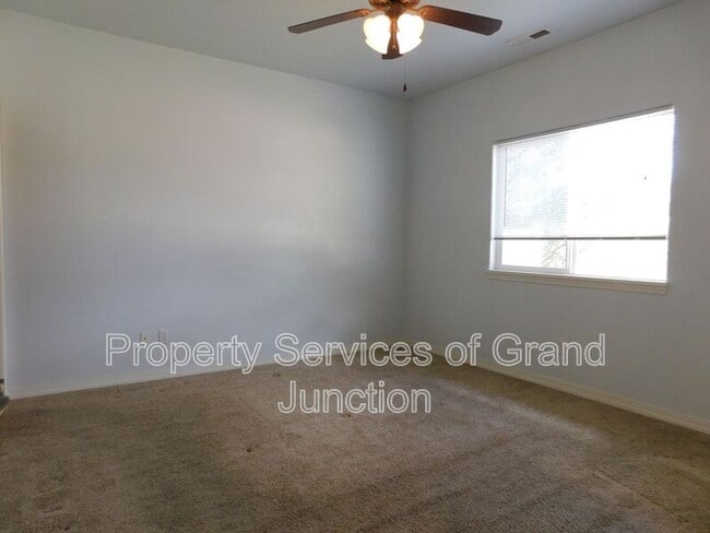 Building Photo - 563 1/2 Garden Cress Court