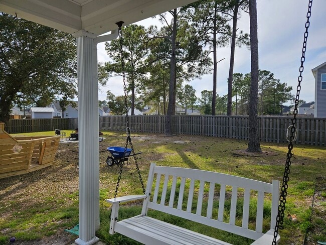 Building Photo - Beautiful unfurnished 5 Bedroom 3 Bath home in The Preserve at Tidewater Sneads Ferry