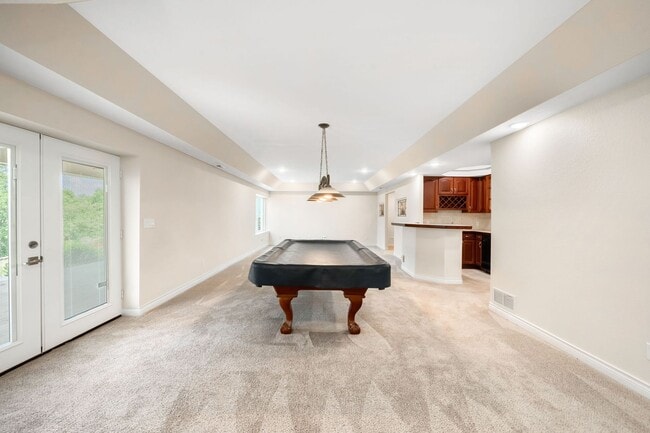 Building Photo - Luxury 6BD, 5BA Recently Remodeled Littlet...