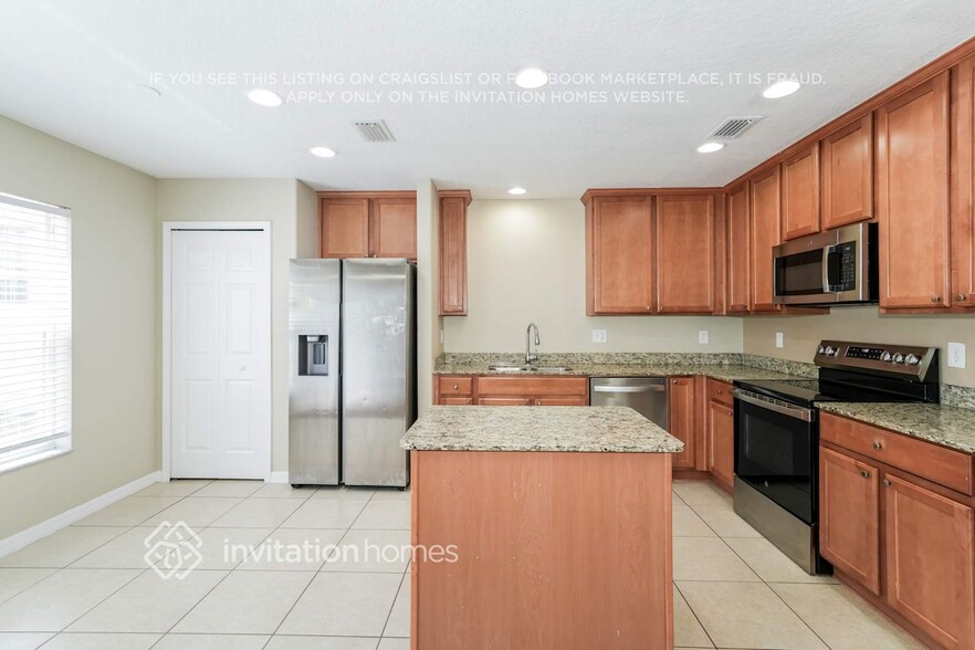 Building Photo - 3328 Thistledown Ln