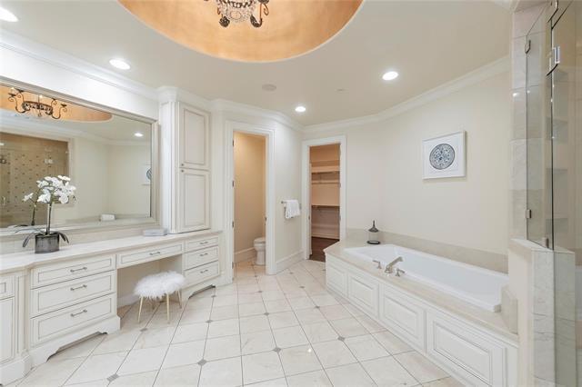 Building Photo - 4311 Brookview Dr
