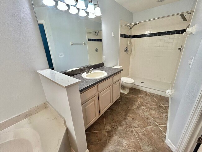 Building Photo - Amazing Dream Home with Water View and Pri...