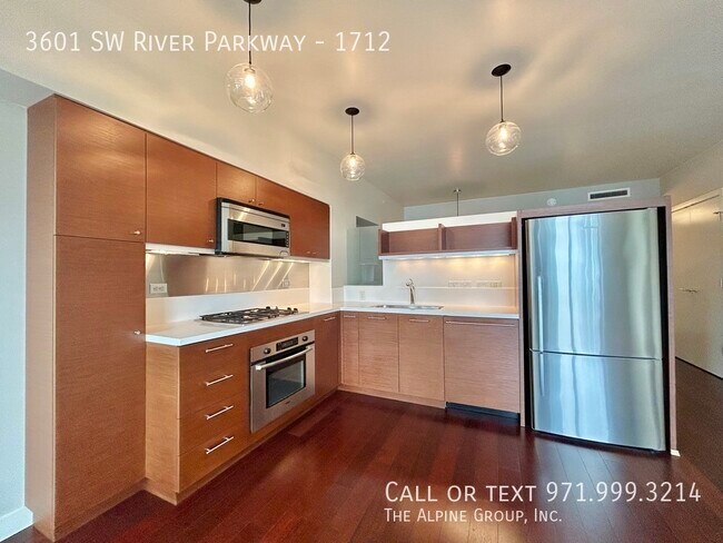 Building Photo - 3601 S River Pkwy