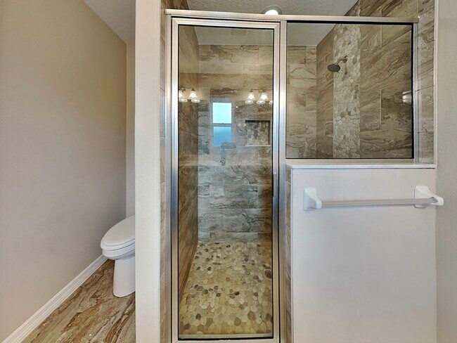 Building Photo - 8547 N Tiny Lily Dr