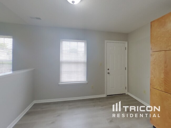 Building Photo - 17903 Captiva Way