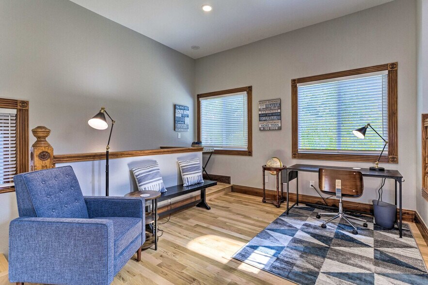 Building Photo - 1537 N Williams St