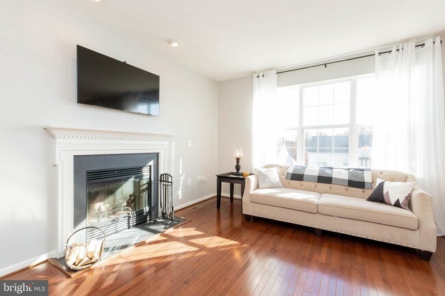 Building Photo - 17670 Cleveland Park Drive