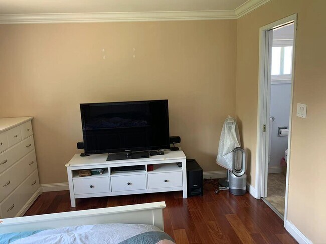 Building Photo - 3680 Wilmington Rd