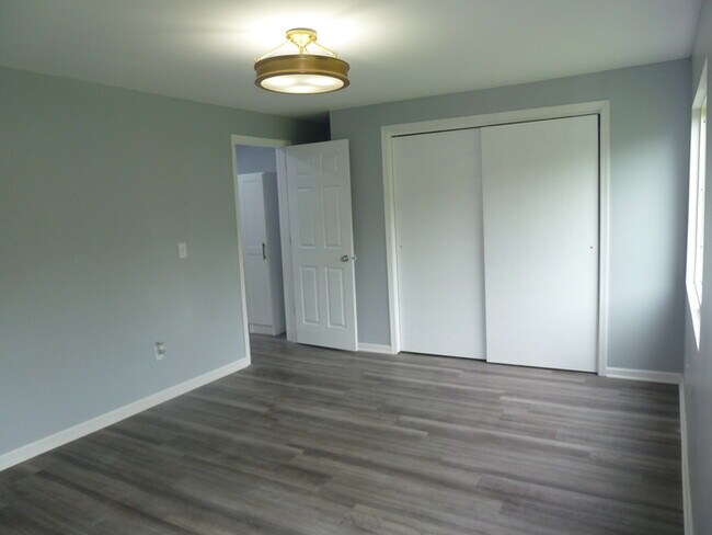 Building Photo - Charming Ranch, 3 bedrooms 2 baths