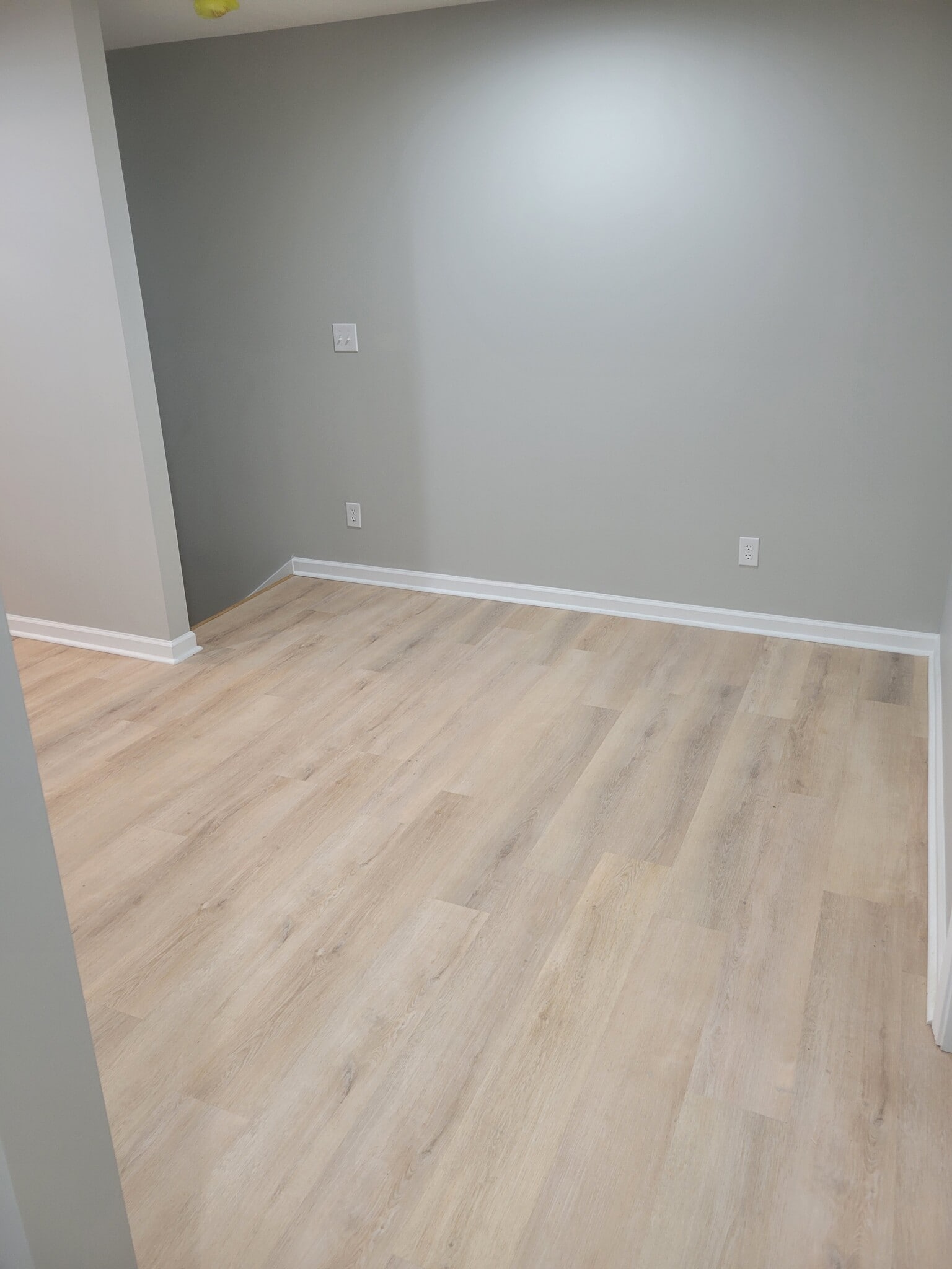 Building Photo - 1618 N Rural St