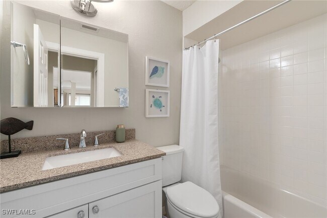 Building Photo - 3830 SE 12th Ave