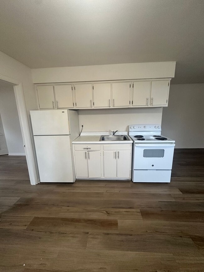 Building Photo - 215 Felton Ave