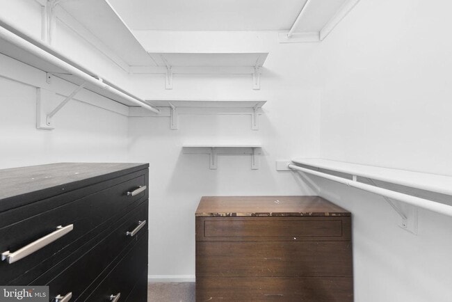 Building Photo - 219 Liberty Dr