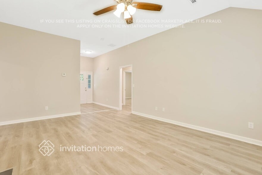 Building Photo - 97 Maygold St
