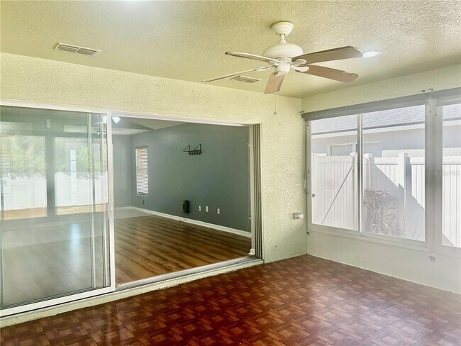 Building Photo - 5155 SW 39th St