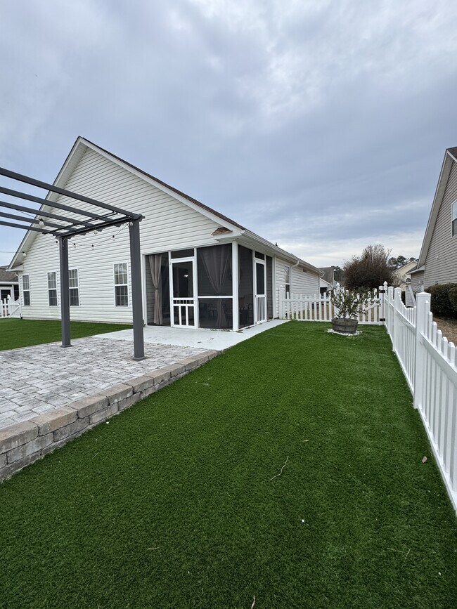 Building Photo - 2016 Saltwater St