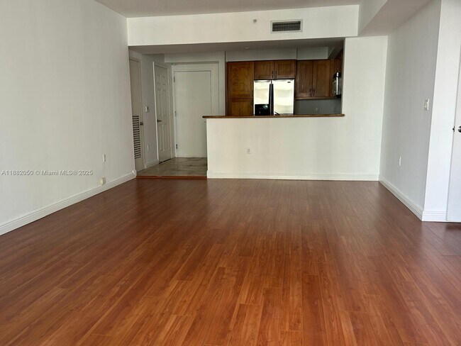 Building Photo - 1755 E Hallandale Beach Blvd
