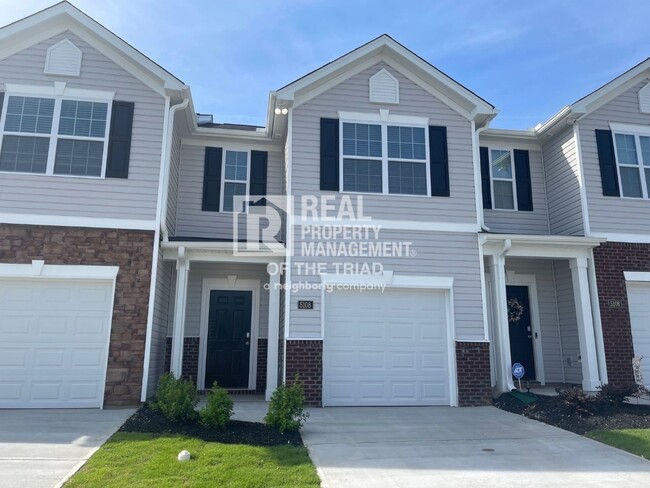 Building Photo - Brand New 3bd/2.5ba Townhome in Trinity