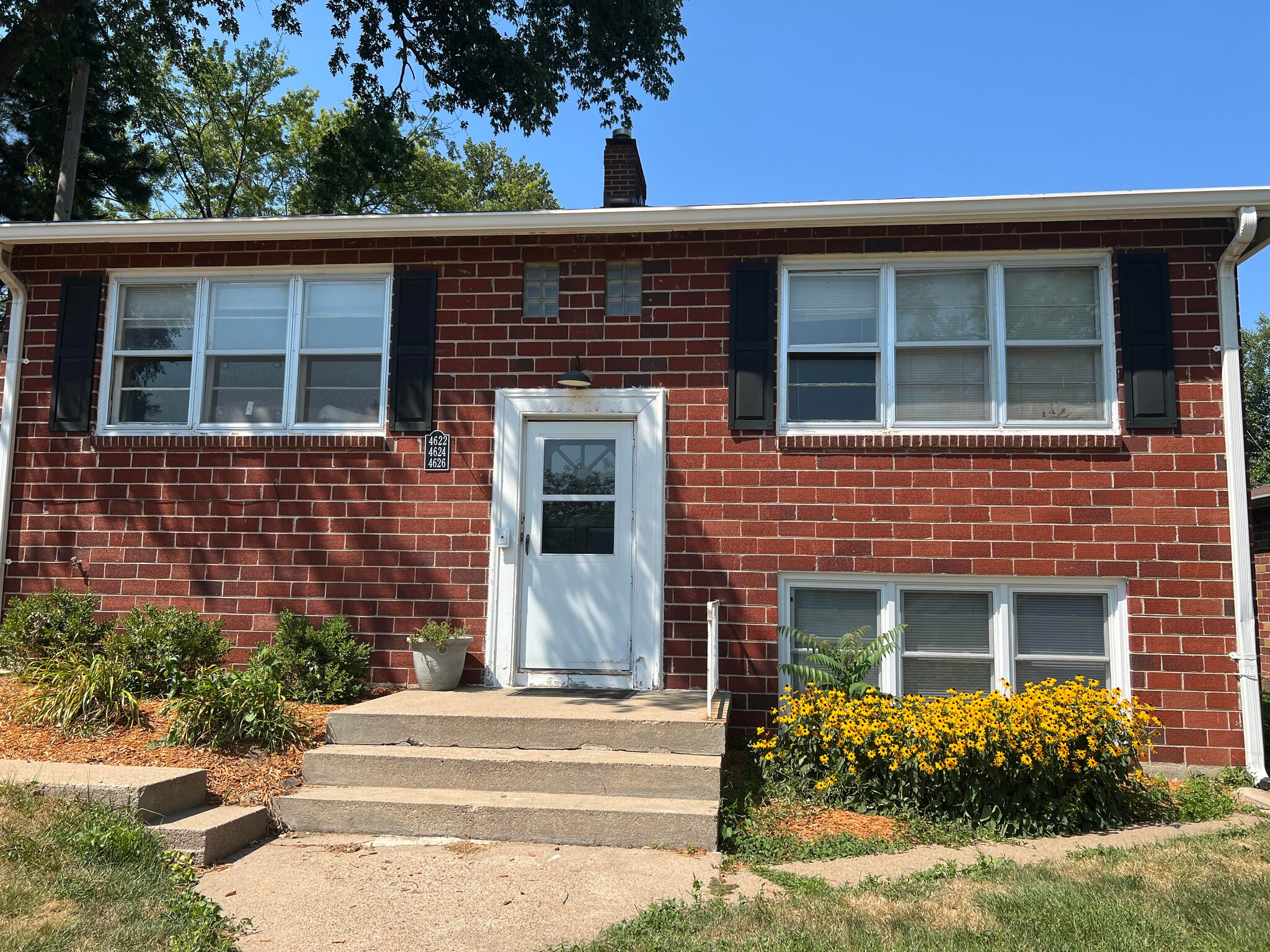 Building Photo - 4622 Cass St