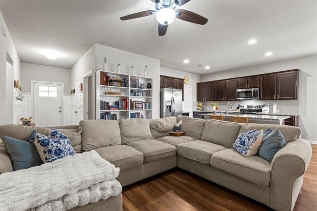 Building Photo - 1300 Ferryman Dr